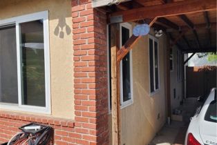 Single Family Residence, 5724 Noble ave, Sherman Oaks, CA 91411 - 4