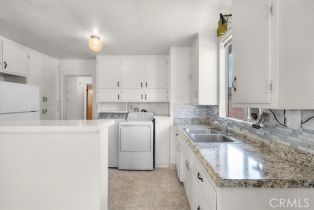 Single Family Residence, 1646 168th st, Gardena, CA 90247 - 13