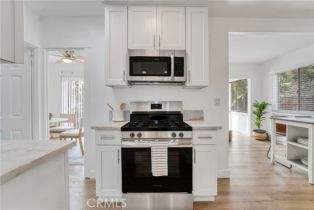 Single Family Residence, 232 Howland Canal, Venice, CA 90291 - 7