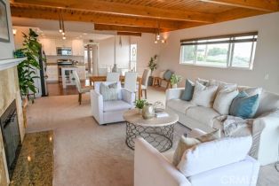 Single Family Residence, 204 Larsson st, Manhattan Beach, CA 90266 - 2