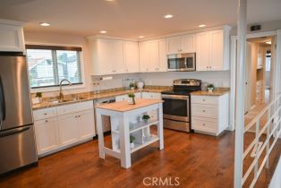 Single Family Residence, 204 Larsson st, Manhattan Beach, CA 90266 - 6