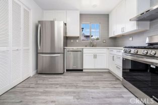 Single Family Residence, 2323 Harriman ln, Redondo Beach, CA 90278 - 4