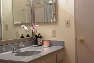 , 2706 Voorhees ave, Redondo Beach, CA 90278 - 4