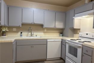 , 2706 Voorhees ave, Redondo Beach, CA 90278 - 8