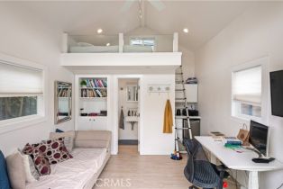 Single Family Residence, 231 Avenue D, Redondo Beach, CA 90277 - 44