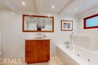 Single Family Residence, 3205 Bayview dr, Manhattan Beach, CA 90266 - 20