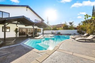 Single Family Residence, 17871 Collins ave, Villa Park, CA 92861 - 92