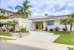 , 5551 Candlelight dr, La Jolla, CA 92037 - 4