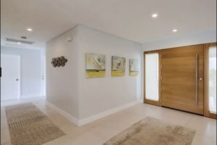 , 5551 Candlelight dr, La Jolla, CA 92037 - 6