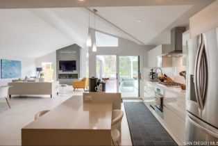 , 5551 Candlelight dr, La Jolla, CA 92037 - 10