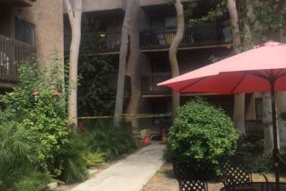 Residential Income, 22100 Burbank blvd, Woodland Hills, CA 91367 - 19