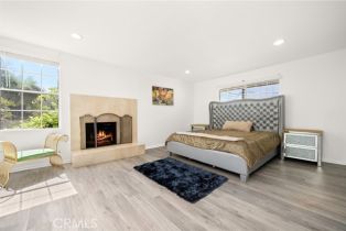 Single Family Residence, 23228 Cass ave, Woodland Hills, CA 91364 - 11