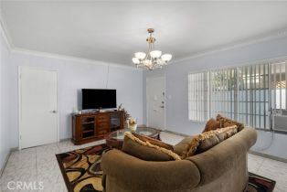 Apartment, 1717 Berendo st, Hollywood , CA 90027 - 13