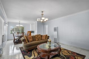 Apartment, 1717 Berendo st, Hollywood , CA 90027 - 5