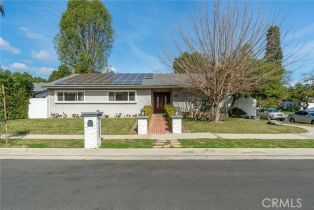 Single Family Residence, 23635 Tiara ST, Woodland Hills, CA  Woodland Hills, CA 91367