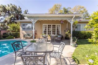 Single Family Residence, 10700 Swinton ave, Granada Hills, CA 91344 - 12