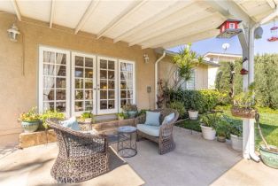 Single Family Residence, 10700 Swinton ave, Granada Hills, CA 91344 - 13
