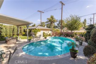 Single Family Residence, 10700 Swinton ave, Granada Hills, CA 91344 - 22