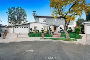 Single Family Residence, 23780 Clarendon st, Woodland Hills, CA 91367 - 31