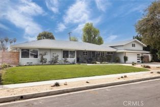 Single Family Residence, 5752 Larryan DR, Woodland Hills, CA  Woodland Hills, CA 91367