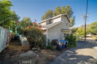 Single Family Residence, 23564 County Line rd, Chatsworth, CA 91311 - 44