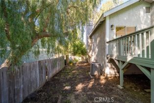 Single Family Residence, 23564 County Line rd, Chatsworth, CA 91311 - 47