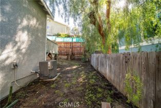 Single Family Residence, 23564 County Line rd, Chatsworth, CA 91311 - 48