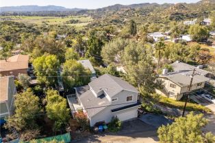 Single Family Residence, 23564 County Line rd, Chatsworth, CA 91311 - 55