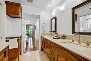 Single Family Residence, 15120 Sutton st, Sherman Oaks, CA 91403 - 37