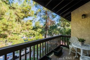 Townhouse, 21820 Marylee st, Woodland Hills, CA 91367 - 18