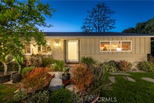 Single Family Residence, 13775 Valley Vista blvd, Sherman Oaks, CA 91423 - 5