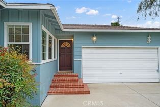 Single Family Residence, 5529 Fallbrook ave, Woodland Hills, CA 91367 - 3