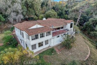 Single Family Residence, 3351 Coldwater Canyon ave, Studio City, CA 91604 - 4