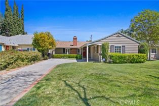 Single Family Residence, 408  N Beachwood DR, Burbank, CA  Burbank, CA 91506