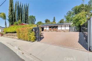 Single Family Residence, 5752 Wallis ln, Woodland Hills, CA 91367 - 31
