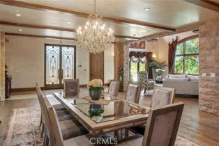 Single Family Residence, 3930 Royal Oak pl, Encino, CA 91436 - 14