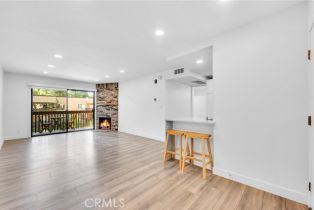 Condominium, 22100 Burbank blvd, Woodland Hills, CA 91367 - 4