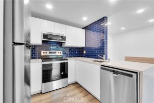 Condominium, 22100 Burbank blvd, Woodland Hills, CA 91367 - 7