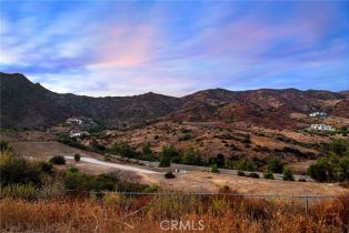 , 31700 Lobo Canyon rd, Agoura Hills, CA 91301 - 10