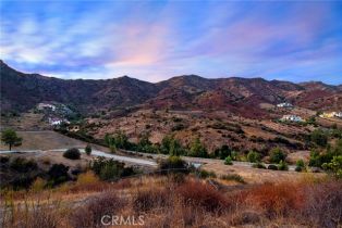 , 31700 Lobo Canyon rd, Agoura Hills, CA 91301 - 11