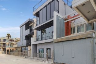 Single Family Residence, 3011 Ocean Front Walk, Venice, CA 90291 - 59