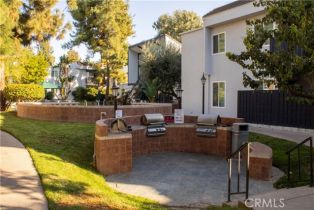 Condominium, 18645 Hatteras st, Tarzana, CA 91356 - 18