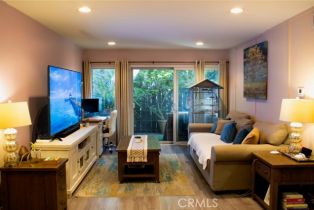 Condominium, 18645 Hatteras ST, Tarzana, CA  Tarzana, CA 91356