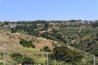 , 71 COYA trl, Chatsworth, CA 91311 - 4