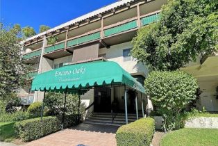 Condominium, 5460 White Oak ave, Encino, CA 91316 - 2