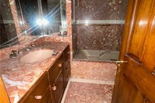 Single Family Residence, 24756 Eilat st, Woodland Hills, CA 91367 - 34