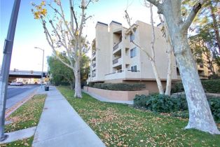 Condominium, 5515 Canoga AVE, Woodland Hills, CA  Woodland Hills, CA 91367