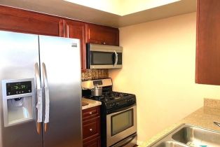 Condominium, 21450 Burbank blvd, Woodland Hills, CA 91367 - 5