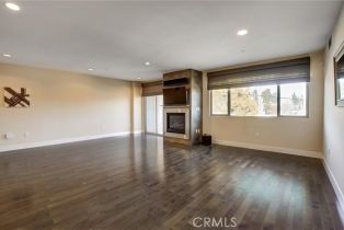 Condominium, 11023 Fruitland dr, Studio City, CA 91604 - 5