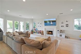 Single Family Residence, 25418 Cumberland ln, Calabasas, CA 91302 - 13